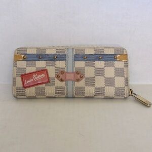 Louis Vuitton trunks and bags ltd. Ed. Clemence wallet